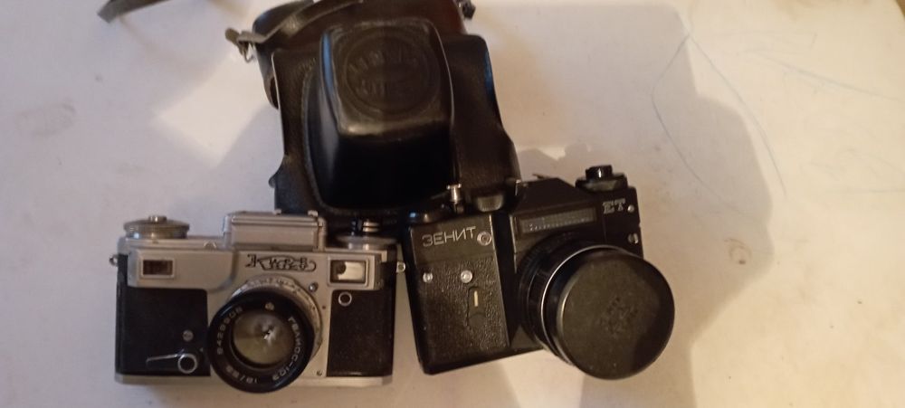 Продам фотоаппараты советские и фотоувеличитель
