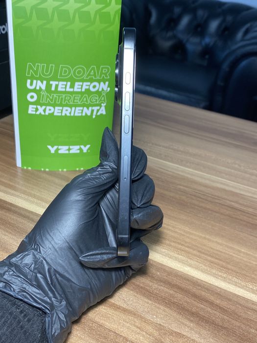 iPhone 16 Pro • 128 GB • Black Titanium