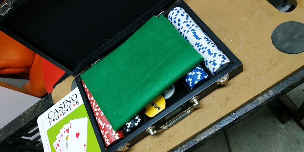 Poker Casino игра