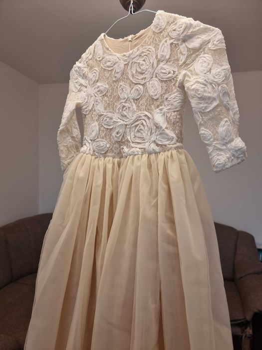 Rochie fetite - mai multe marimi 3 5 7 10 ani