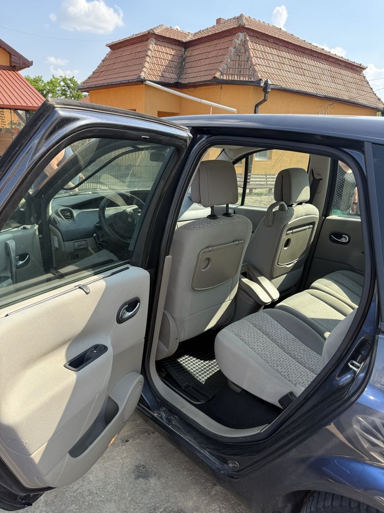 Renault Scenic 1.6i 2006