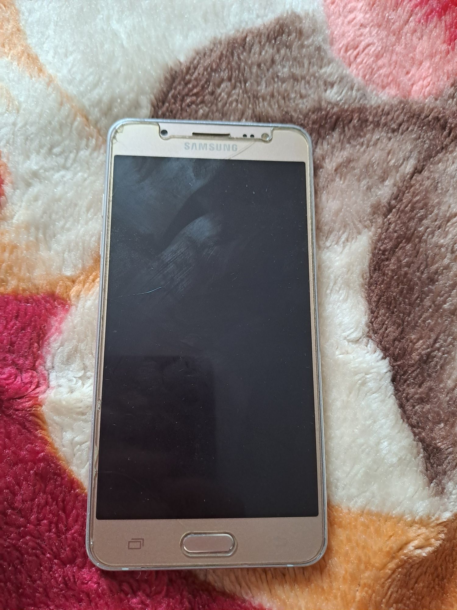 Samsung Galaxy J5 6