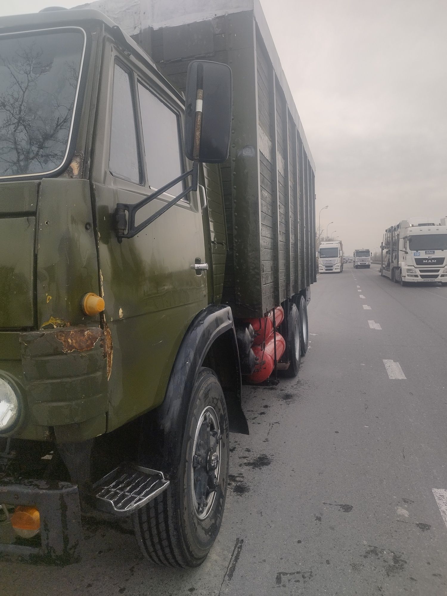 Kamaz  xolati alo ishlab turibti mator qilingan val 6  xolati alo balo