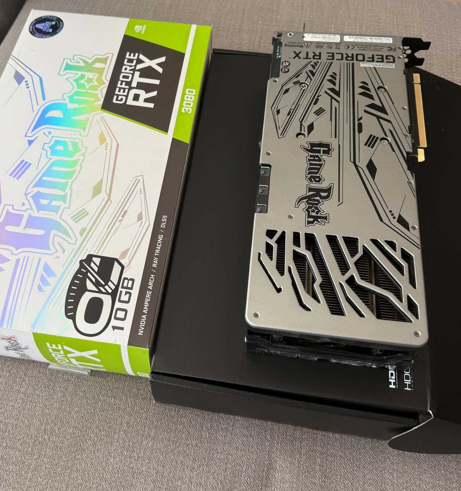 Продавам видеокарта RTX 3080