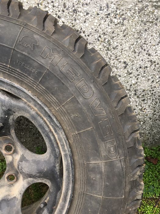 Гуми с джанти за кал и сняг