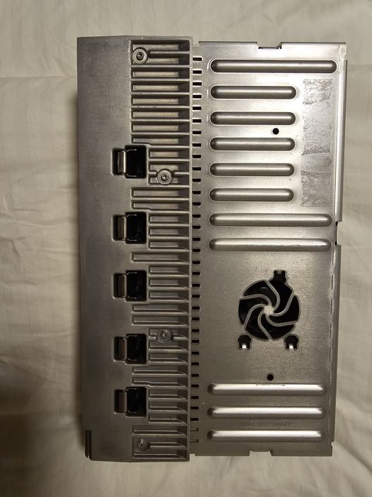 Усилвател харман кардон w221 S class