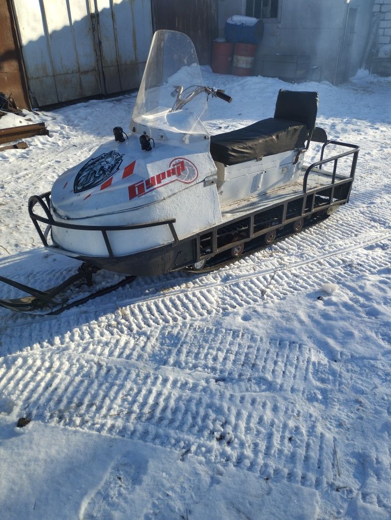 Продам Снегоход Буран
