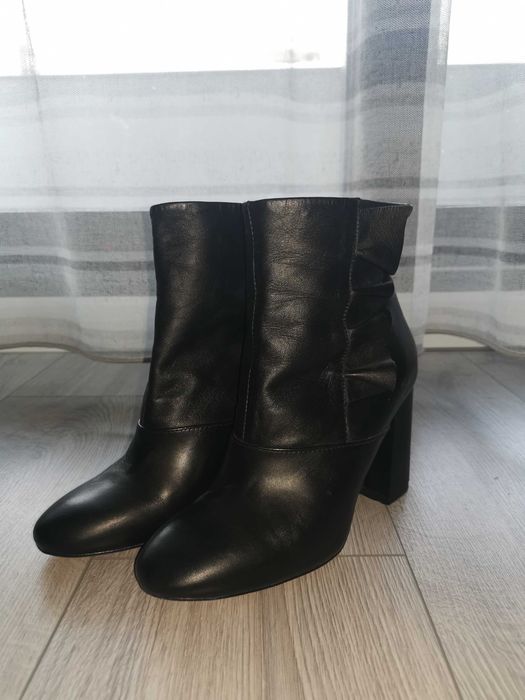 Ghete / botine mărimea 37