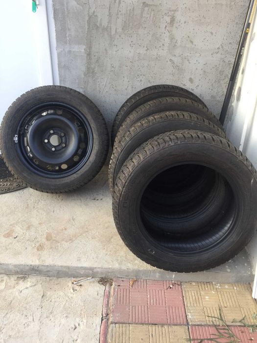 Cauciucuri Iarna 185/60 R15