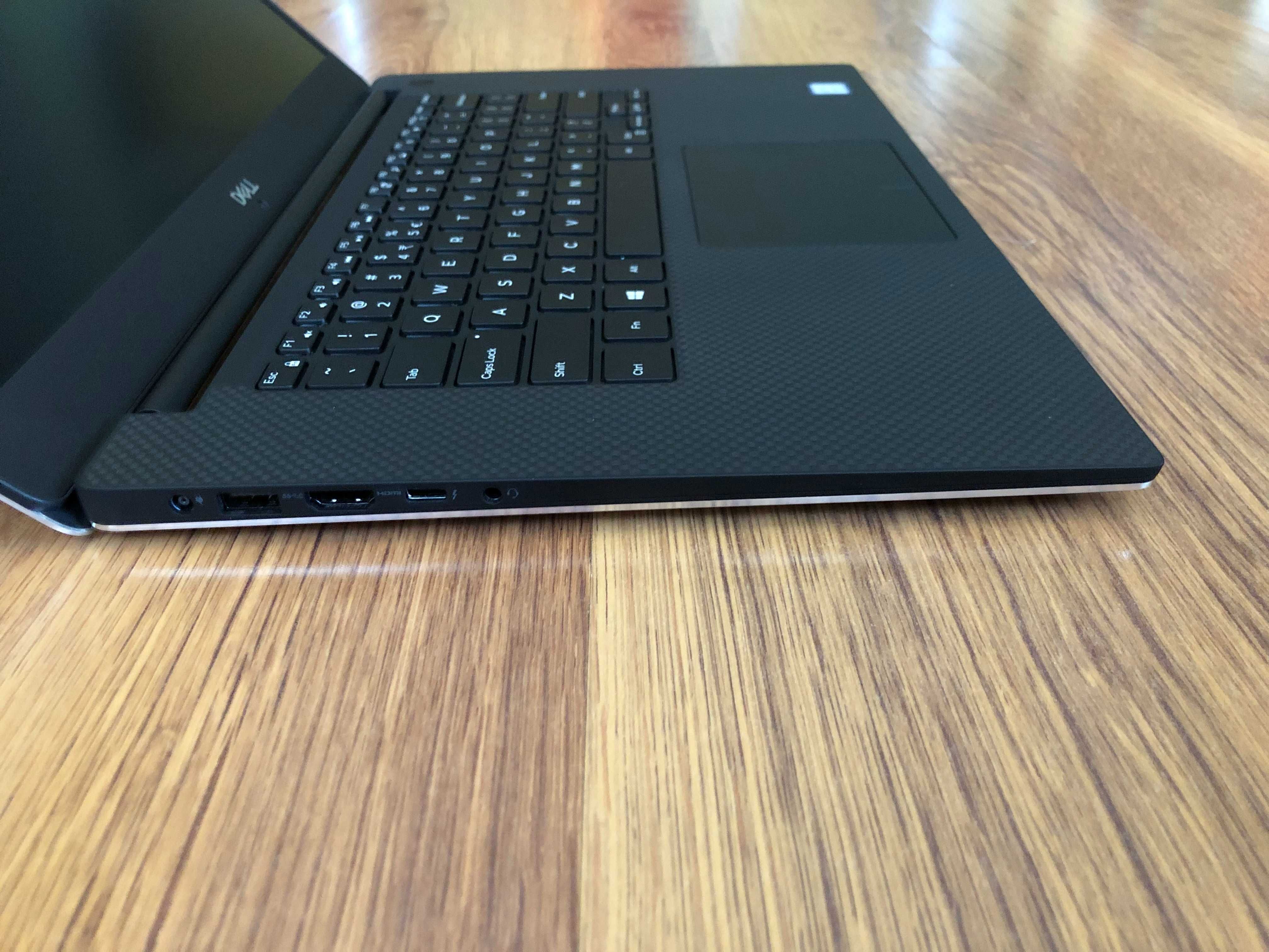 15.6' IPS i7-8750H DELL XPS 9570 16GB DDR4/256GB/GTX 1050 Ti Max-Q 4GB
