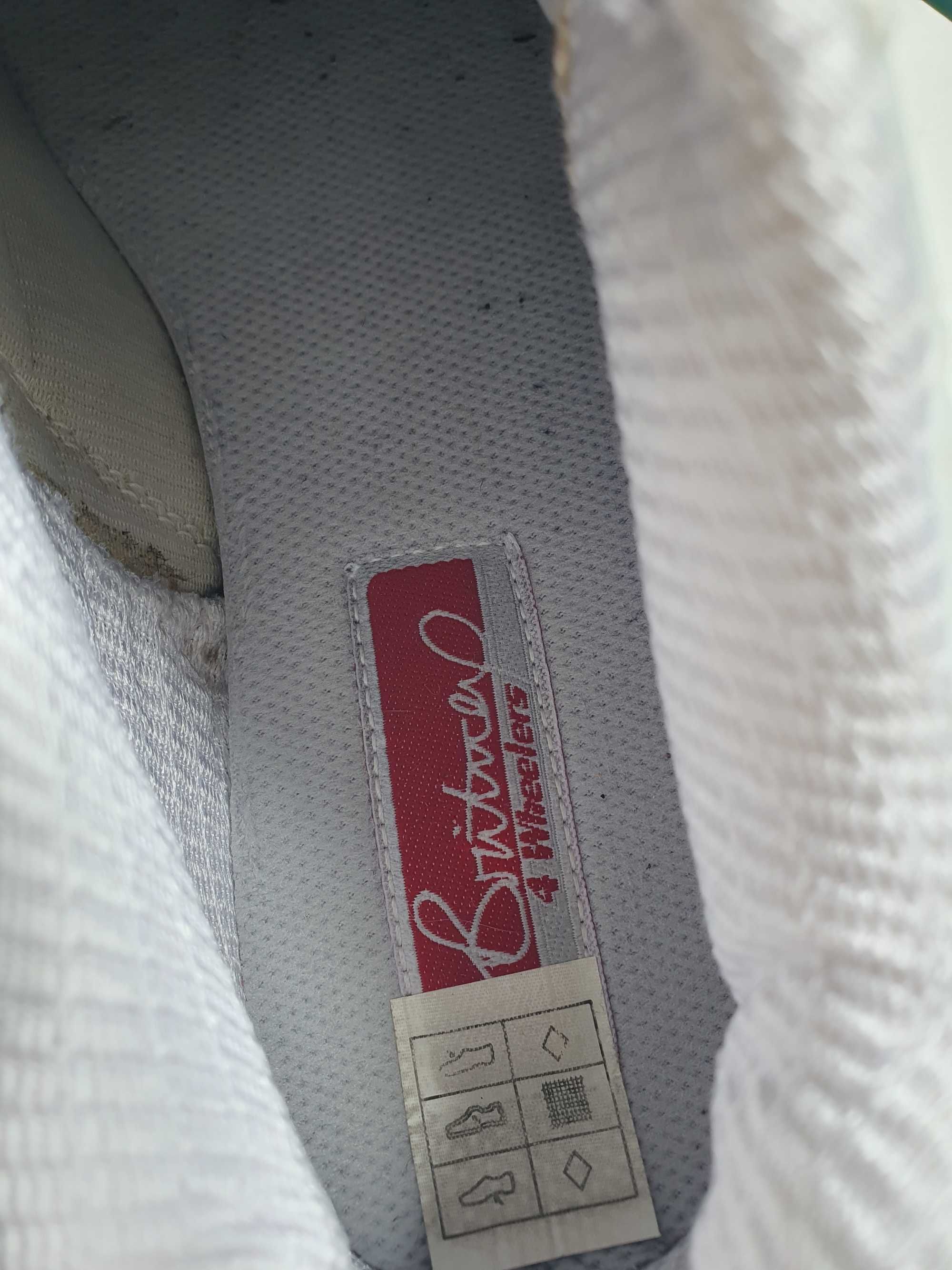 Ролкови кънки N41 - Skechers Britney Spears + протектори L + сак