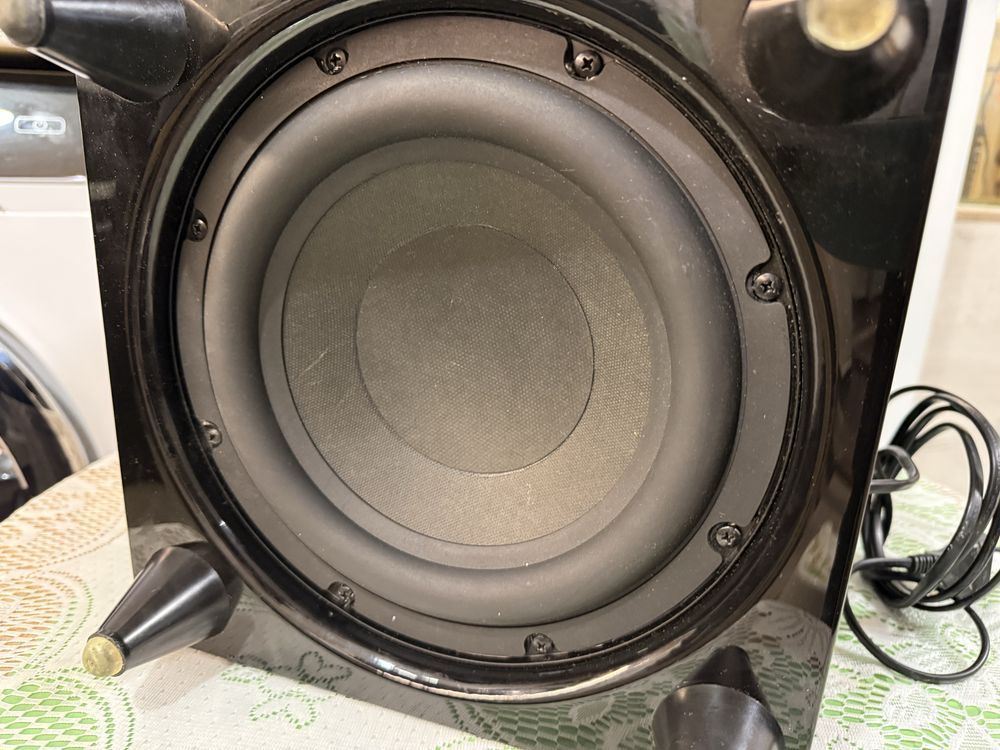 Harman Kardon HKTS-210 Качествен субуфер