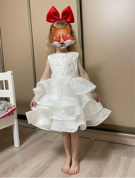 Платье праздничное