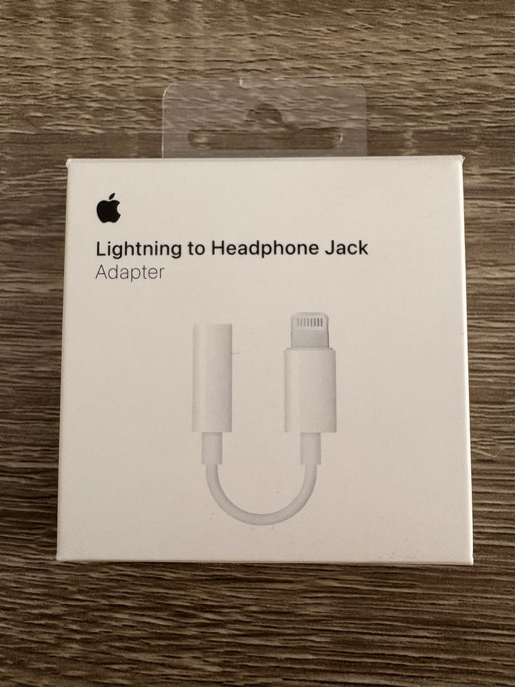 Apple Lightning to Headphone jack adapter