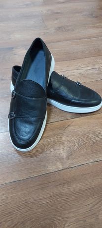 Продам мужской обувь из Турции качество хорошее, кожаные