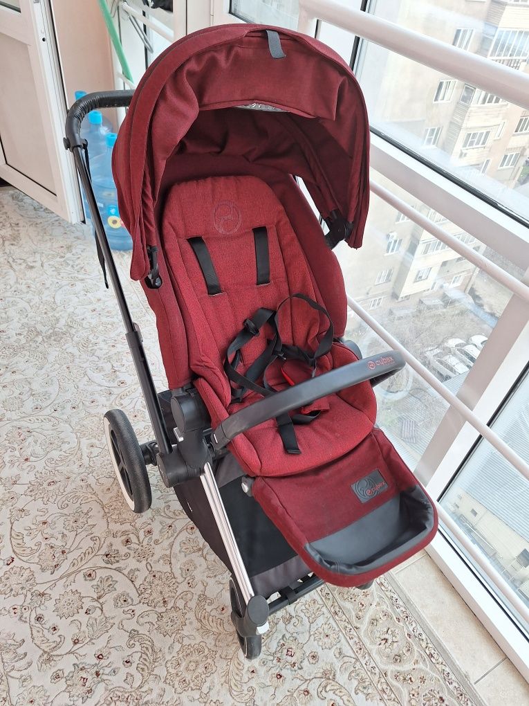 Продам полный комплект коляски бренда Cybex