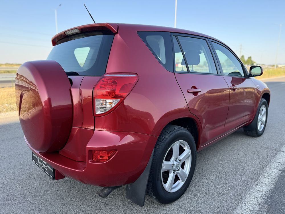 Toyota RAV 4 2.2 D-4D 136к.с KEYLESS / TEMPOMAT