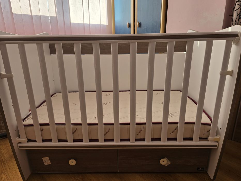 2 броя Бебешко легло LORELLI Matrix 60/120см с 2бр MAGNIFLEX матрака