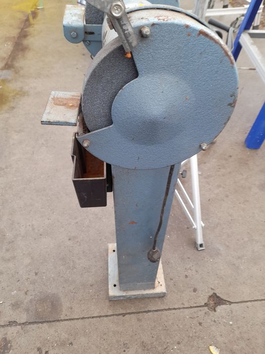 Polizor cu stativ Elektra Beckum K 175 ,330W