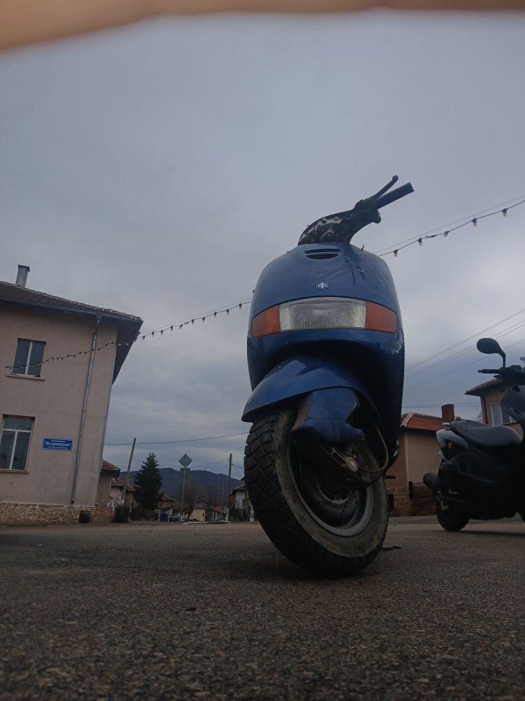 продава се пиаджо сфера 50сс  на части