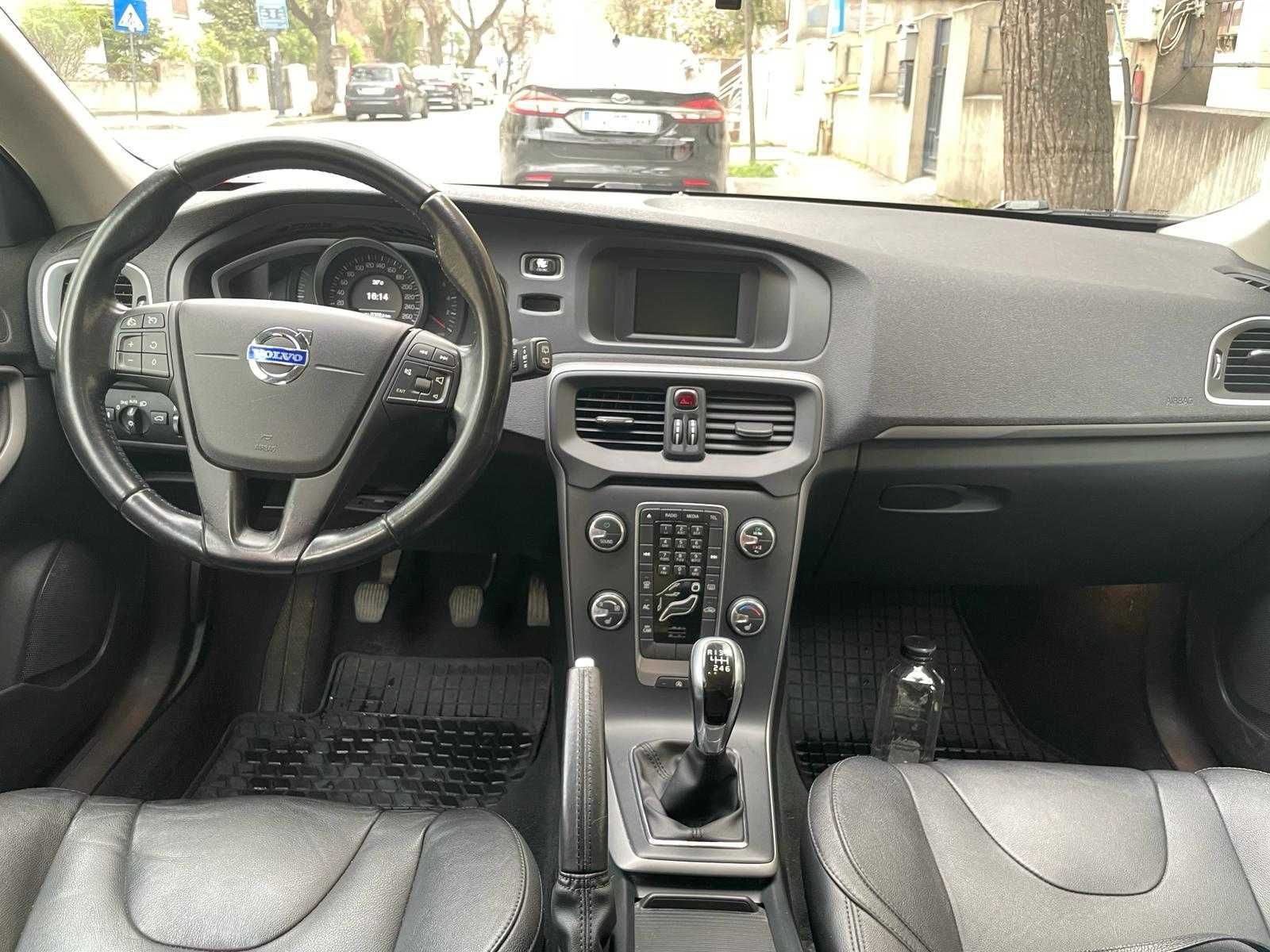 VOLVO V40 2014 DIESEL 112 500 KM REALI