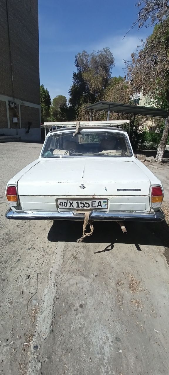 gaz 24 1991yil  slonda shi yoq gaz balon bor 100 holati narmalni