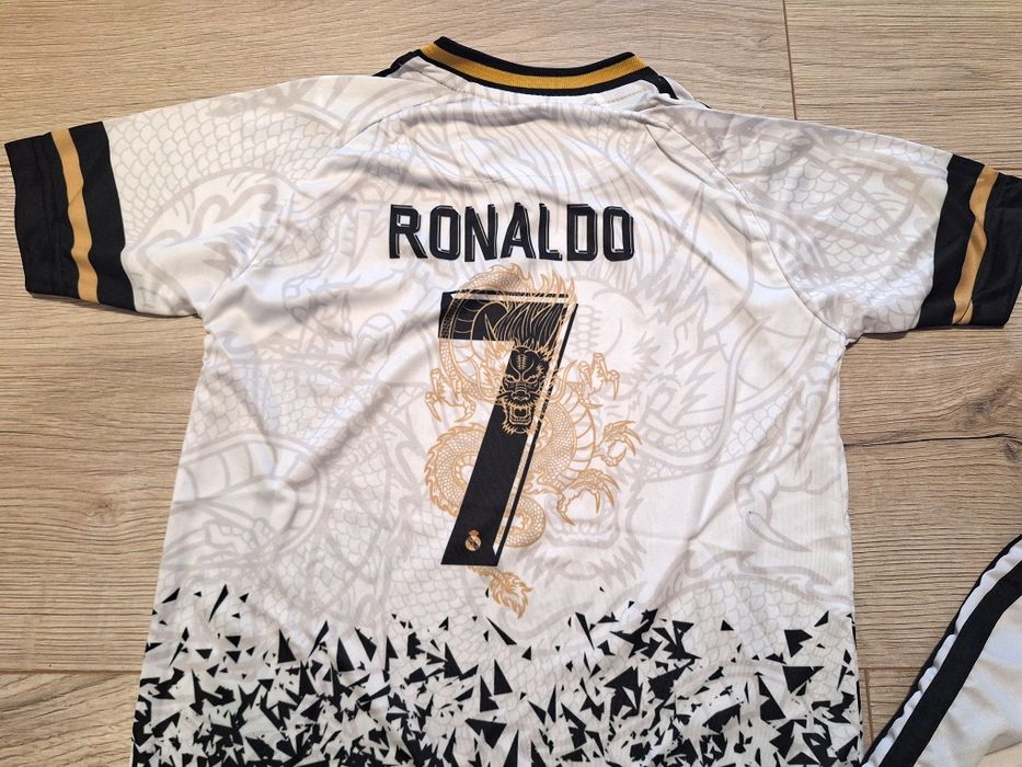 Детски екип на Кристиано Роналдо #РЕАЛ М #специално издание Дракон!