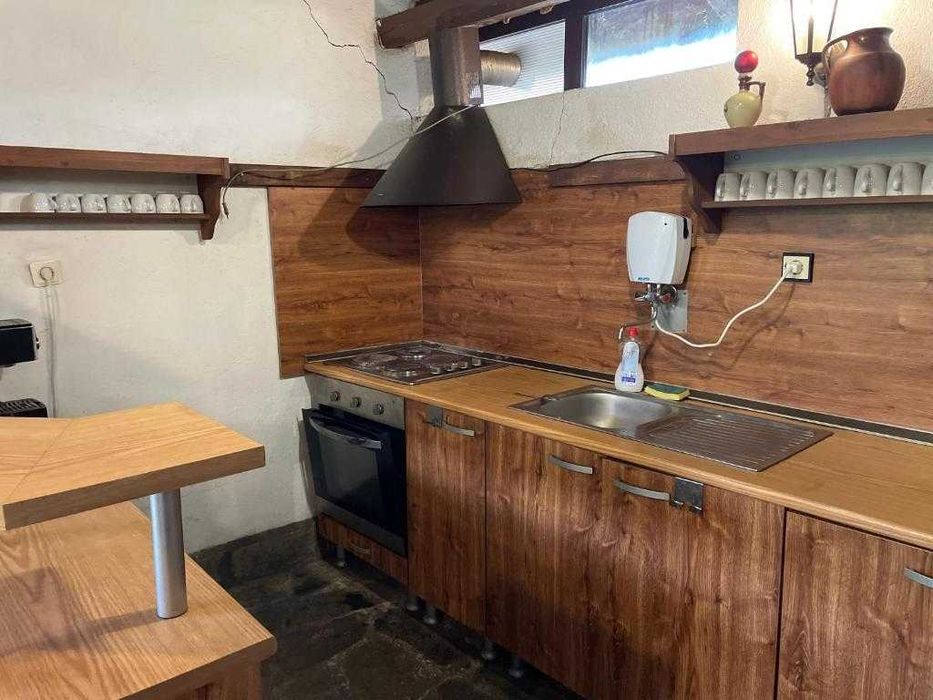 Комплекс от къща за гости в с. Малки Воден, яз. Ивайловград