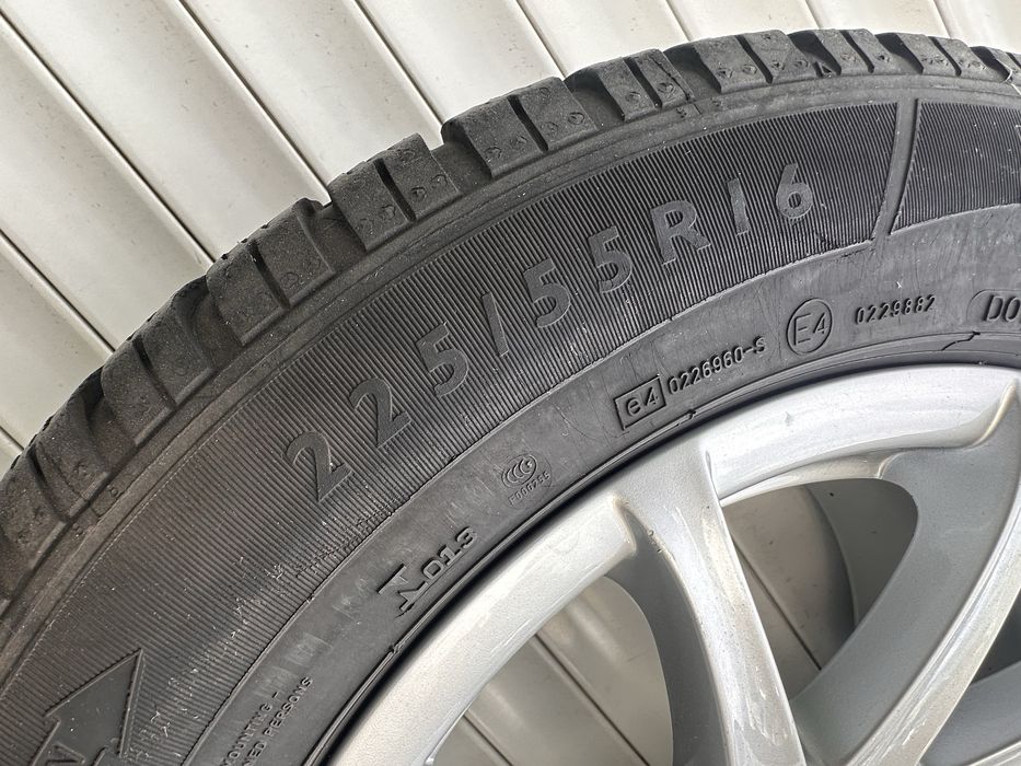 Джанти с гуми 225/55/R16 Audi A3 A4