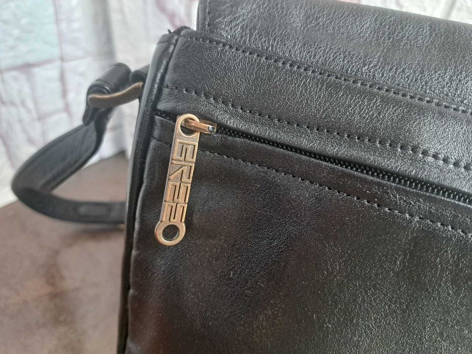 дамска чанта,Bree,малка черна кожена торба-естествена кожа