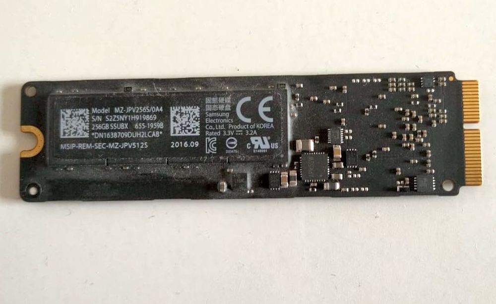 Оригинальный SSD диск от Macbook Pro 15, 2012 г, 252 гб