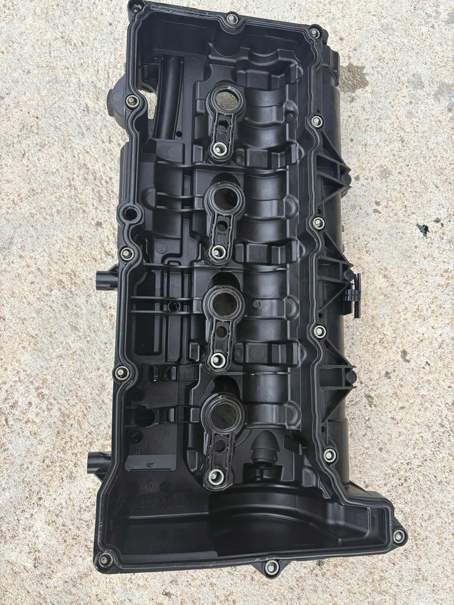 Капак клапани BMW f30 /f31 N47