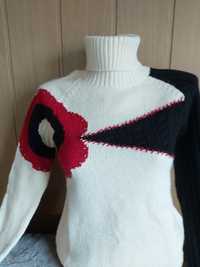 Продам свитера женские  (новые)