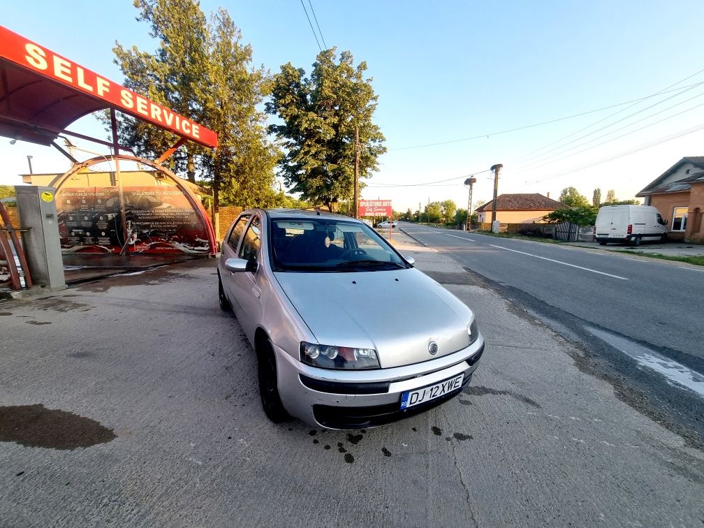Vând/Fiat Punto/1.2/Benzină/Consum mic