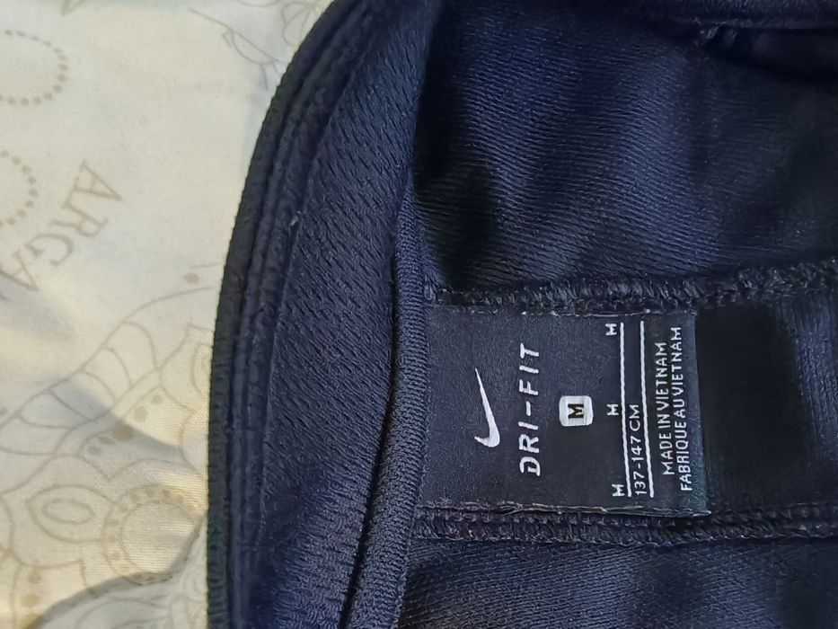 Спортен екип Nike-137-147 см.