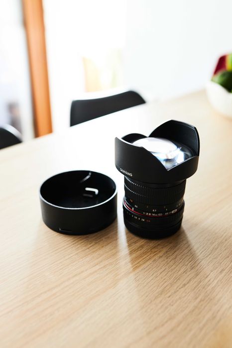 Obiectiv MF Samyang 14mm F2.8 pentru Canon