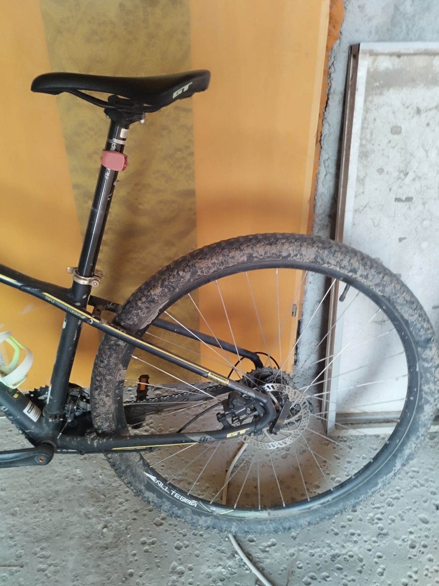 Bicicleta mtb pe 29 hidraulică