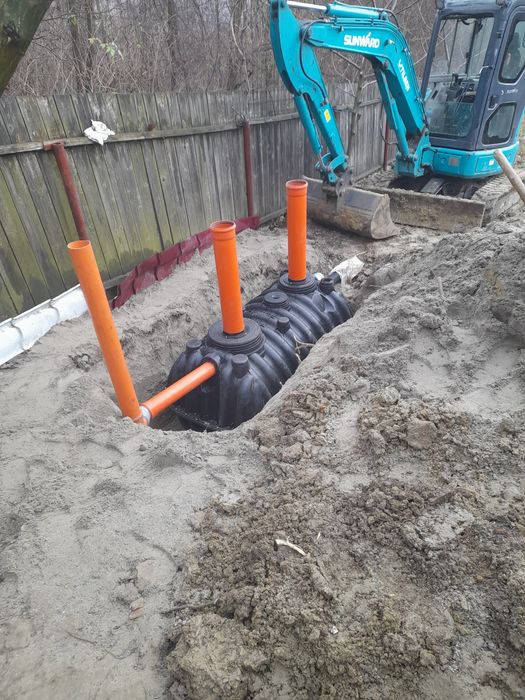 Miniexcavator de inchiriat 4.2t pt săpături demolări terasari terenuri