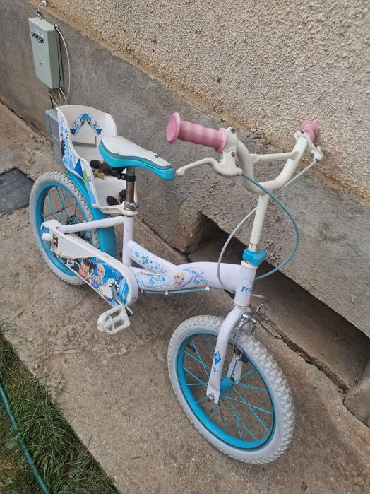 Bicicleta copil cu FROZEN roti cosulet frana fara spate 3-6 ani