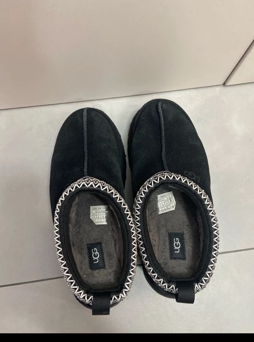 Ugg tazz 39 in stare foarte buna