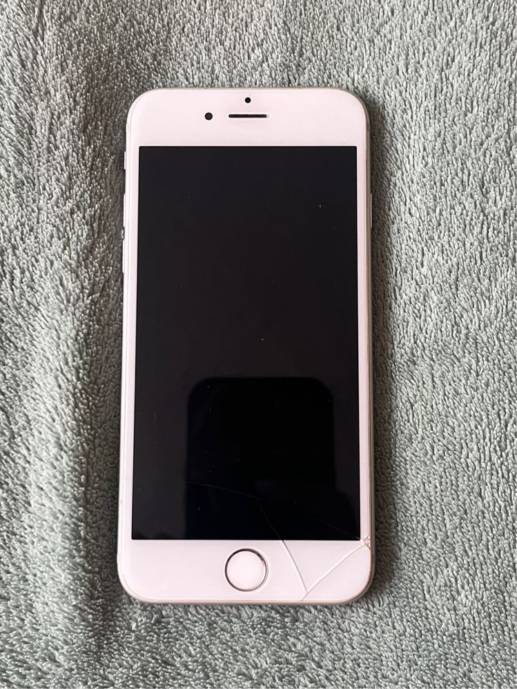 Vând Iphone 6 silver 16 gb