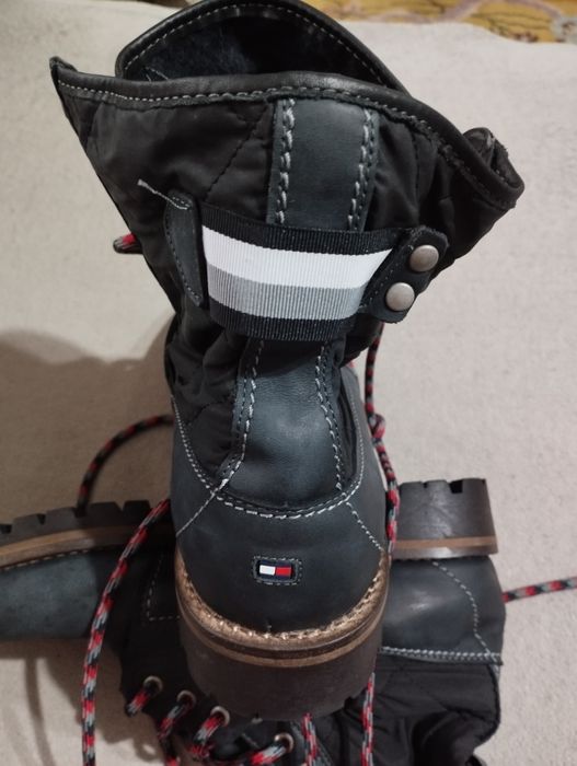 Bocanci Tommy Hilfiger high material mx winter boots măr 43