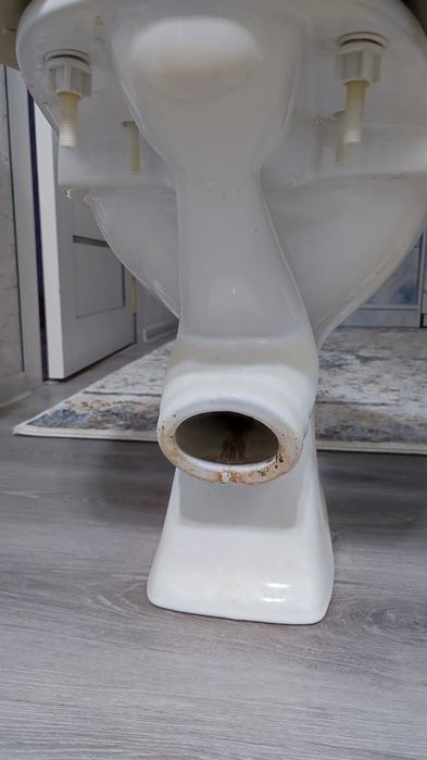 Унитаз зур холатда кам ишлаган