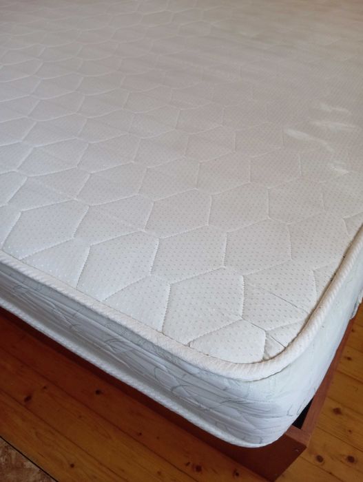 Матрак 160 200 запазен
