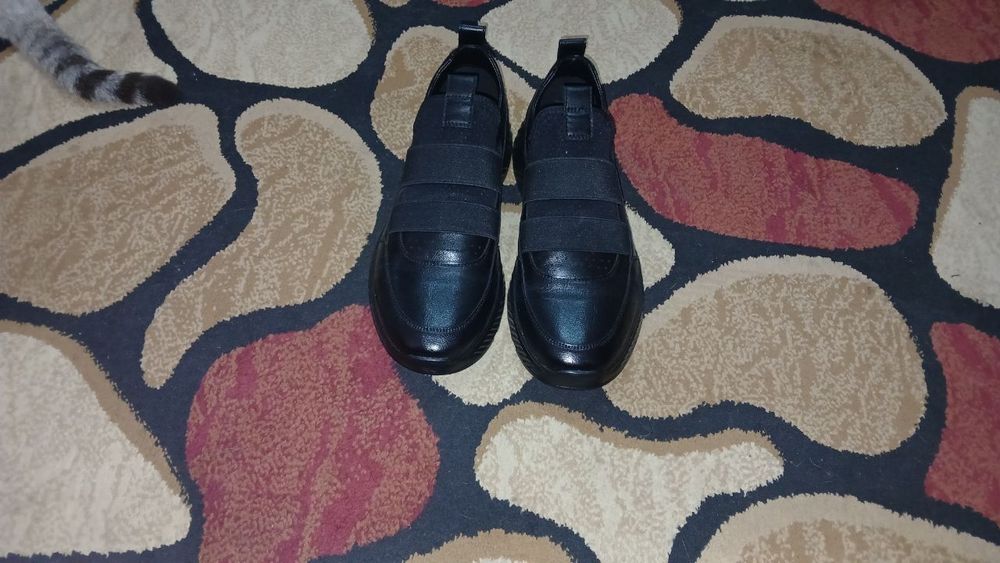 Продаються красовки