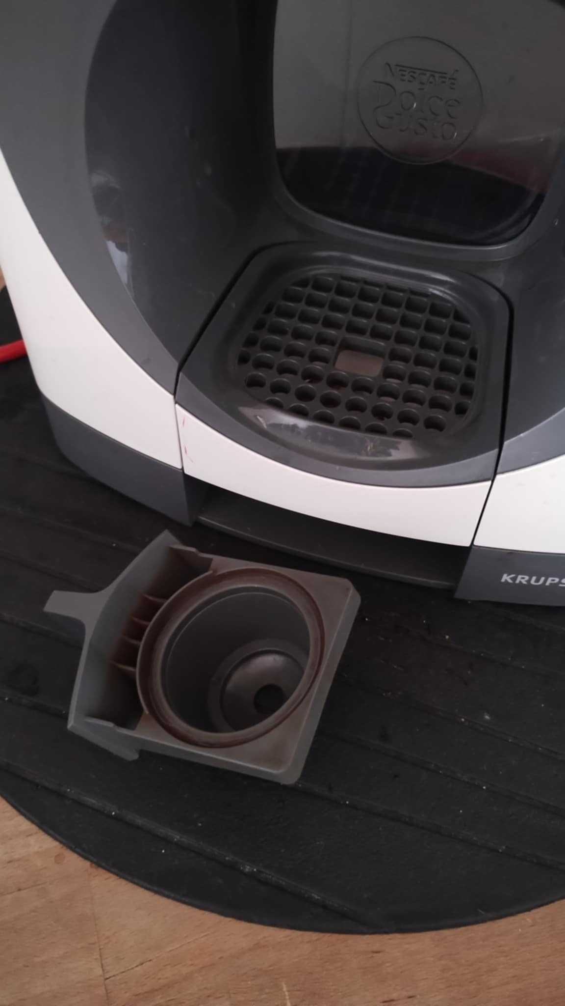 Кафе машина за капсули Dolce Gusto