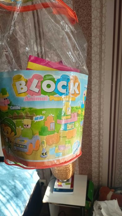 Конструктор крупный