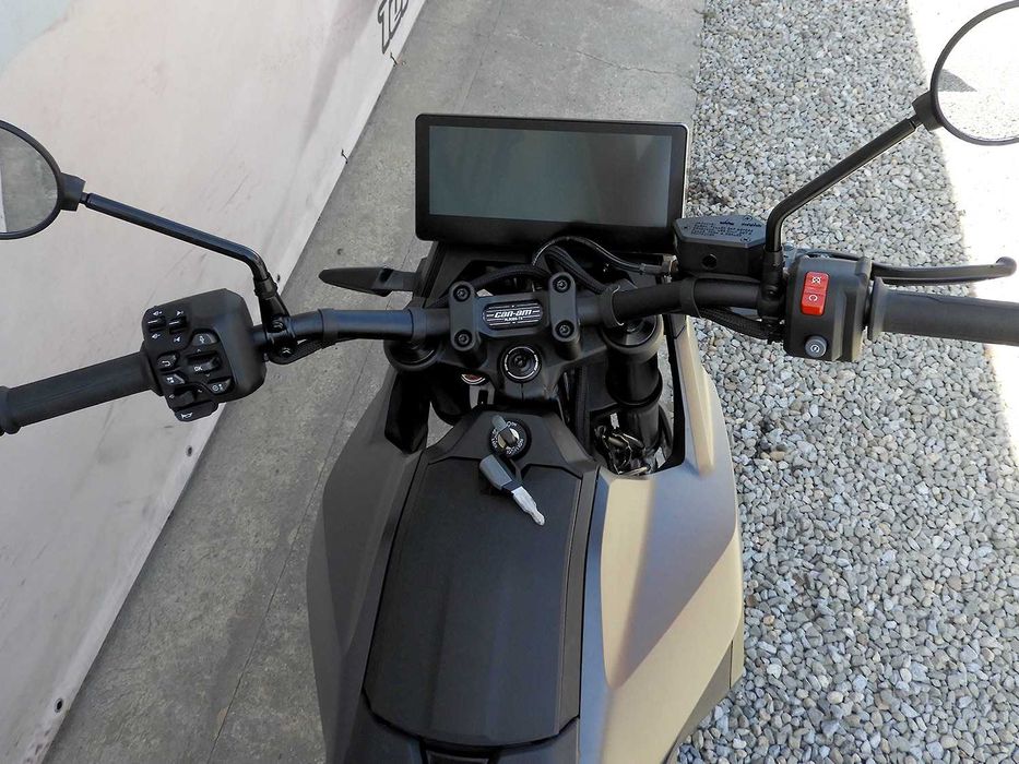 Motocicleta electrica Can-Am Origin 11kW 2025 Rate | Leasing