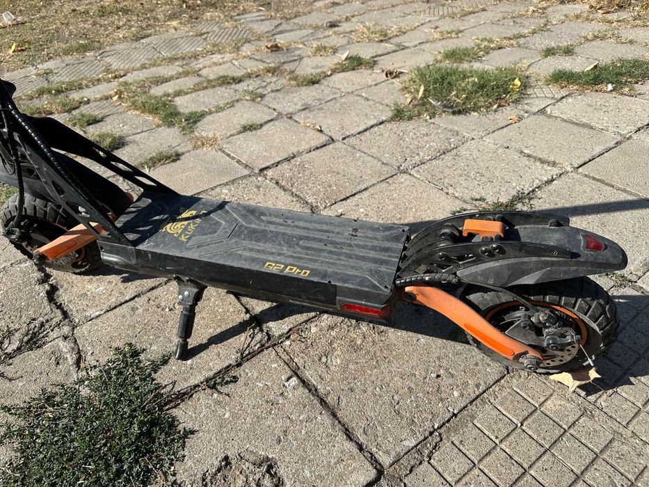 Продавам електрическа тротинетки  kukirin g2 pro