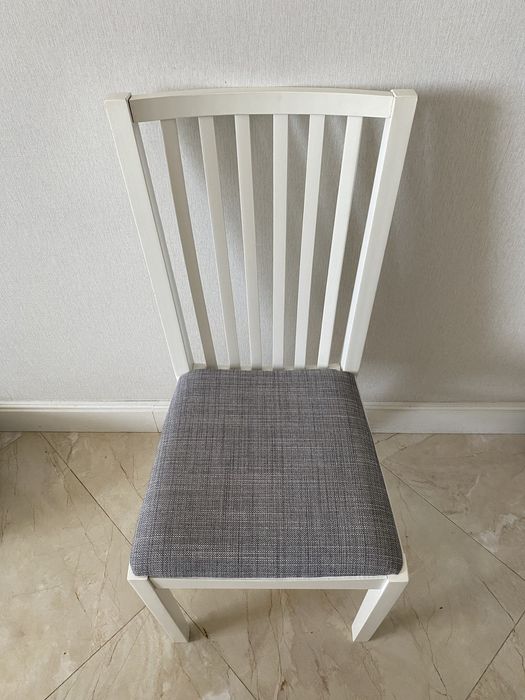 Стульчики деревянные